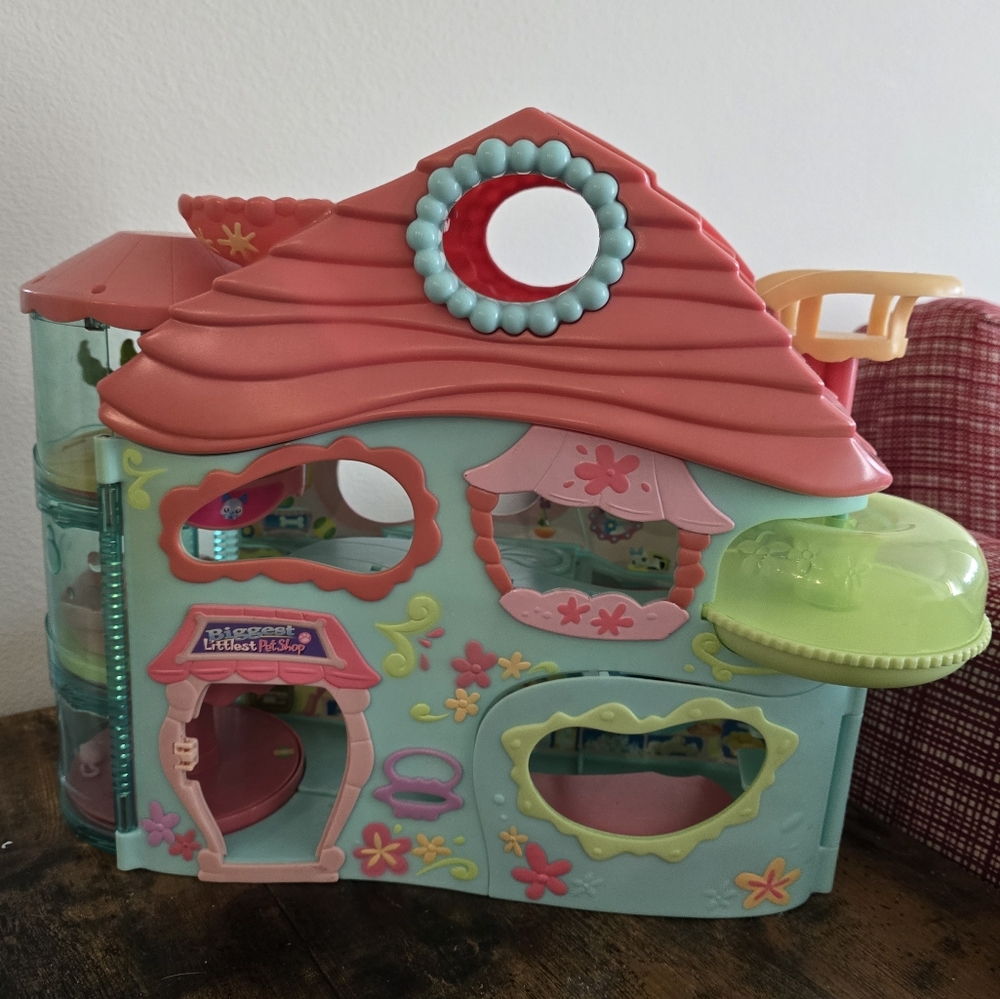 Biggest Littlest Pet Shop
